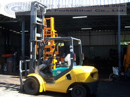 ขาย รถโฟล์คลิฟท์ KOMATSU รุ่น FD30T-16