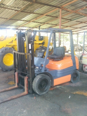 ขายTOYOTA รุ่น6 น้ำหนัก2.5ตัน เครื่อง2Z ขายTOYOTA รุ่น6 น้ำหนัก2.5ตัน เครื่อง2Z