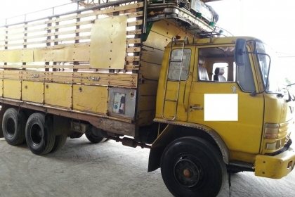 ขาย F17 เครื่อง EH700 168 แรง สิบล้อล่องเพลาเดียว พร้อมใช้ โทร 088-4501277