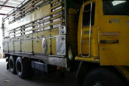 ขาย F17 เครื่อง EH700 168 แรง สิบล้อล่องเพลาเดียว พร้อมใช้ โทร 088-4501277