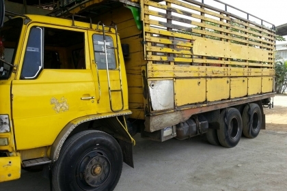 ขาย F17 เครื่อง EH700 168 แรง สิบล้อล่องเพลาเดียว พร้อมใช้ โทร 088-4501277