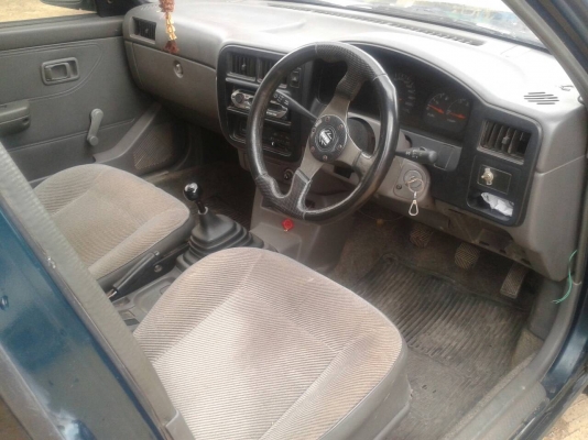 NISSAN NV 1.6  ปี 1995