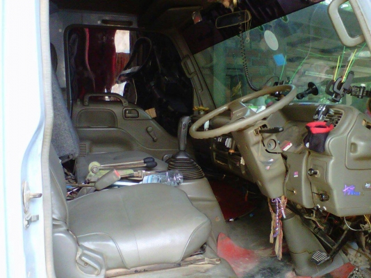 ISUZU NPR 120 แรงม้าฝาขาว