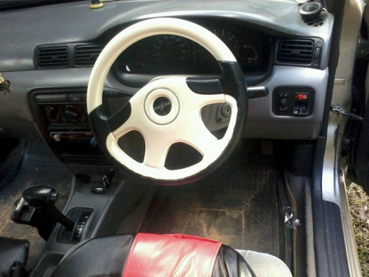 ขายด่วน รถเก๋ง NISSAN SUNNY ปีื 40 เครื่อง 1600 รถสวย ๆ ราคาถูก เล่มทะเบียนพร้อมชุดโอน สภาพพร้อมใช้งาน