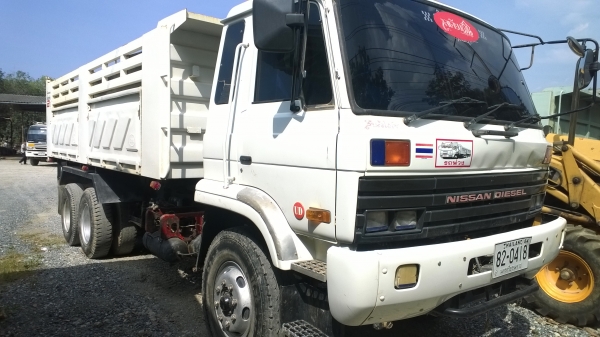 10ล้อดั้ม290แรง.รถสวย...NISSAN UD CWM430M-03773 รถห้างแท้ สวย...เล่มพร้อม