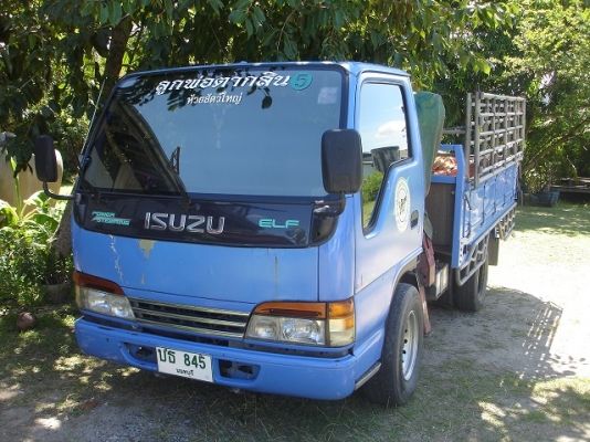 ขายรถบรรทุก isuzu elf 6ล้อ ติดเฮี้ยบ