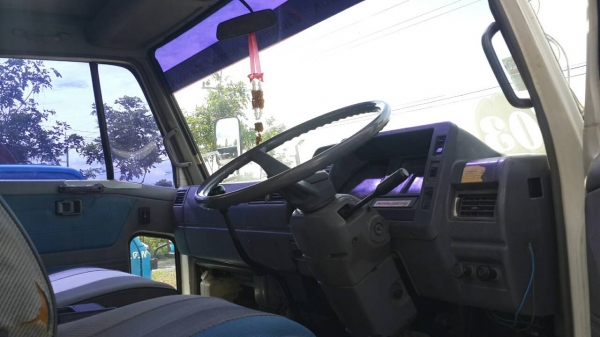 ขาย 6ล้อ ฮีโน่FC 150 WO6D ยาว5.5เมตร แชชซีสวย พ.เพาเวอร์ แอร์เย็น มีลิฟต์ท้าย  เครื่องดี แชชซีสวย เอกสารพร้อมโอน