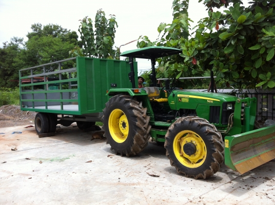 ต้องการขาย เทนเลอร์รถไถ