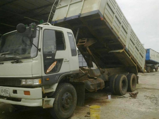 ขาย 3M สภาพพร้อมใช้งานเเชสซีสวย ราคา 1,100,000 ปรับลดเป็น 1,050,000บาท โทร 087-9666599 คุณหนาม