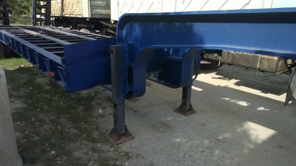 หางโรเบท2คาน ล้อโผล่ ของPANUS ยาว12ม. กว้าง2.5ม. ปี*2533