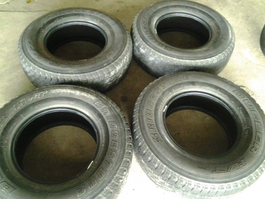 บริสโตน 255/70/15