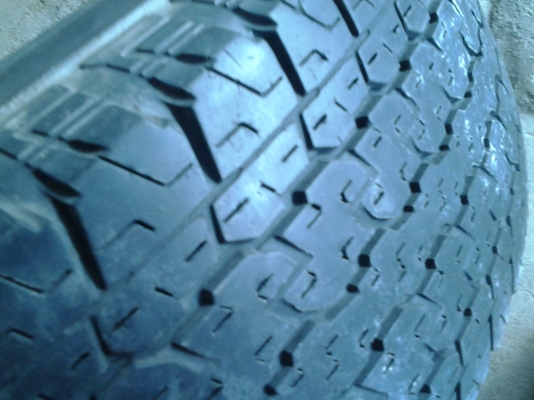 บริสโตน 255/70/15