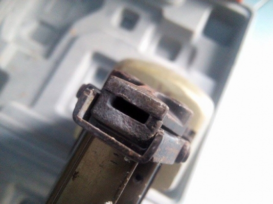 ขายปืนยิงตะปูลม ST64 มือสองครับ