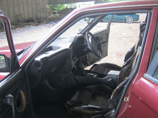 bmw E30 เครื่องtoyota4sเกียร์ออโตบางเดิมใช้แก๊สLPG33000