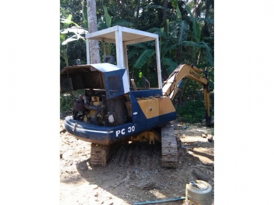 Komatsu pc30-5  เครื่องดี ปั๊มแรง สภาพพร้อมใช้งาน ราคาต่อรองได้ โทร.087-2976734