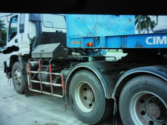 ขายรถหัวลาก ISUZU 320 ปี 48 EURO2 สวยๆเดิมๆสภาพพร้อมใชทะเบียนเต็ม