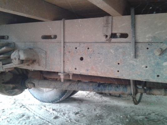 ขายหกล้อtl100พร้อมเครนทาดาโน่2.5ตันแซสซีสวย