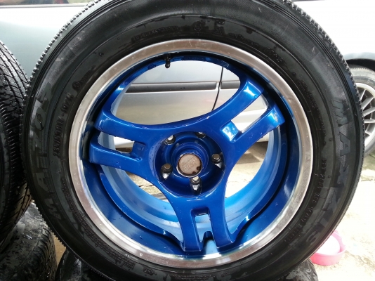 ขายล้อsuper  ADVAN  Racing  ขอบ17  กว้าง9นิ้วพร้อมยางปี่11  1คู่