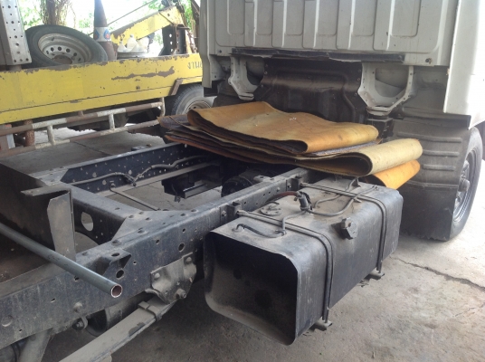 ขาย Isuzu elf  085-7584626 สระบุรี