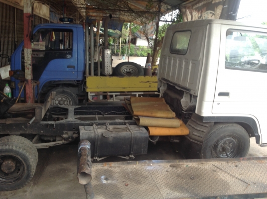ขาย Isuzu elf  085-7584626 สระบุรี