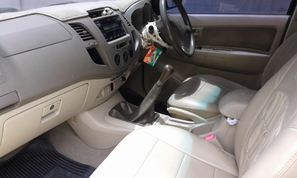 ขาย vigo 4 ประตู