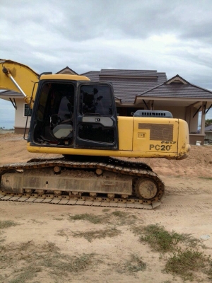ขาย Komatsu pc 200 รุ่น6 เครื่องดี,ปั้มดี,มีแอร์ ขาย Komatsu pc 200 รุ่น6 เครื่องดี,ปั้มดี,มีแอร์