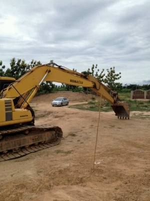 ขาย Komatsu pc 200 รุ่น6 เครื่องดี,ปั้มดี,มีแอร์ ขาย Komatsu pc 200 รุ่น6 เครื่องดี,ปั้มดี,มีแอร์