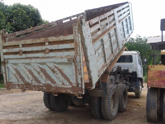 10ล้อดั้มพ์ นิสสัน ยูดี 230แรงม้า รถเครื่องดี คัทซีสวย พร้อมใช้งาน ราคาต่อรองได้ เอกสารเล่มทะเบียน 087-2976734