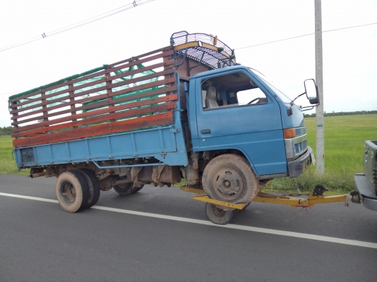 ขาย45000บาทรถยกลากราคาสุดคุัม ลากได้รถเก๋ง รถบิกอับ รถสี่ล้อ และ6ล้อ ได้ทั่วประเทศ