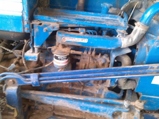 รถไถฟอด 5000    3สูบ