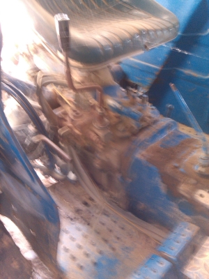 รถไถฟอด 5000    3สูบ