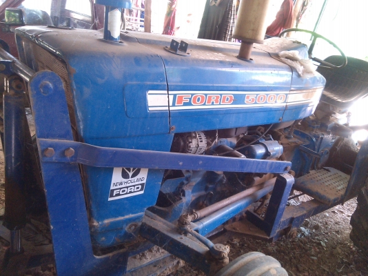 รถไถฟอด 5000    3สูบ