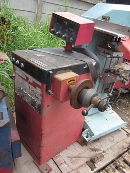 ขาย - เครื่องตั้งศูนย์ล้อ ถ่วงล้อ มือสองเก่านอก ราคาเพียง 22,000 บาทเท่านั้นครับ