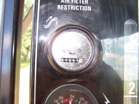 ด่วน!ขายรถตัดอ้อยมือสอง เคส ปี2008 3,900 ชั่วโมง ล้อยาง