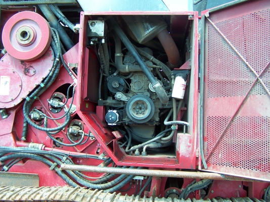 ด่วน!ขายรถตัดอ้อยมือสอง เคส ปี2008 3,900 ชั่วโมง ล้อยาง