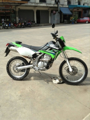 ขาย klx250 ปี2009 ทะเบียนแท้ๆ สภาพพร้อมลุยทุกที่ ขอขาย 75000 ขาย klx250 ปี2009 ทะเบียนแท้ๆ สภาพพร้อมลุยทุกที่ ขอขาย 75000