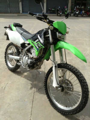ขาย  klx250 ปี2009 ทะเบียนแท้ๆ  สภาพพร้อมลุยทุกที่ ขอขาย 75000