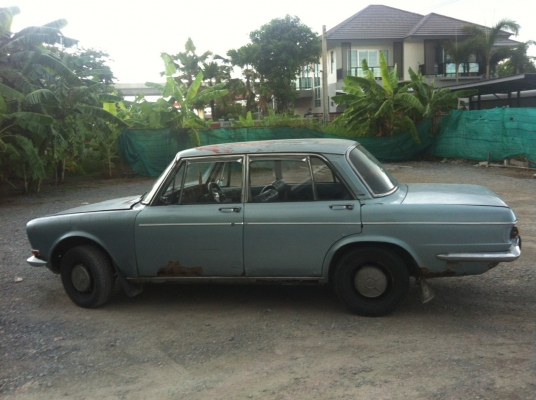 ขายเก๋งฝรั่งเศสคลาสสิค simca 1501 ทบ.โอน ภาษี55 เครื่องดีขับปกติ ขาย36000
