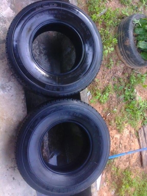 ยางมิชลิน215R14ปี13มี1คู่ไม่มีแผลไม่ปะไม่บวมดอกพอใช้ได้ ยางมิชลิน215R14ปี13มี1คู่ไม่มีแผลไม่ปะไม่บวมดอกพอใช้ได้