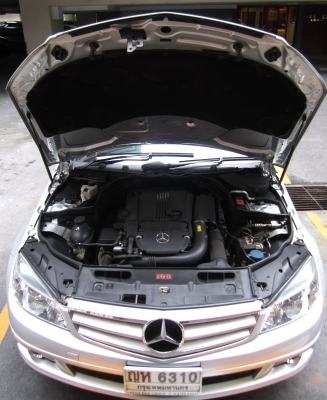 2011 Mercedes BENZ, W204 C200 CGI ปี 2011 เกียร์ออโต้ สภาพเยี่ยม เพิ่งเปลี่ยนยาง เข้า Service ที่ศูนย์ 63500KM 1.31M