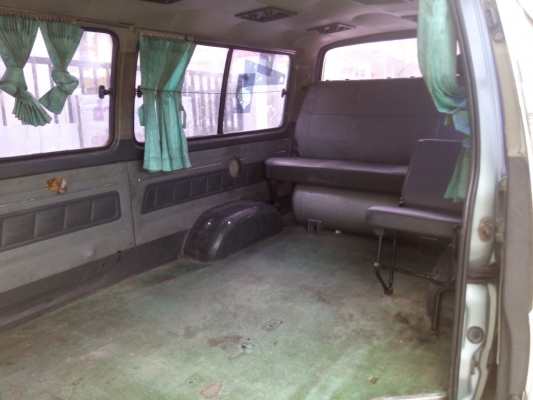 ขายรถตู้หัวจรวด 1 เจ แก๊ส เครื่องดี แอร์ฉ่ำ ใช้งานดีครับ