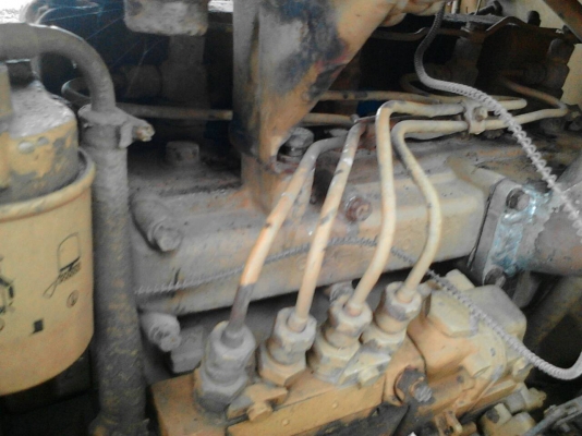 ขายรถแทร็กKOMATSUD20P-5สภาพดีเดิมสวยปรับใบมีดได้ ขายรถแทร็กKOMATSUD20P-5สภาพดีเดิมสวยปรับใบมีดได้