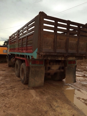 ขายรถบรรทุกสิบล้อดัมพ์ Hino 3H เครื่องเดิม 195 แรง  เกียร์เดิม กระบะดัมพ์เหล็ก ทะเบียนพร้อม