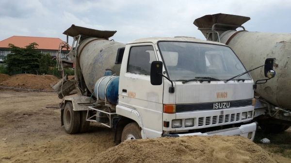 ขายด่วนรถโม้ปูนโม้ตรง2.5คิวโม้ตรงเครือง175แรงม้ามีทะเบียน ขายด่วนรถโม้ปูนโม้ตรง2.5คิวโม้ตรงเครือง175แรงม้ามีทะเบียน