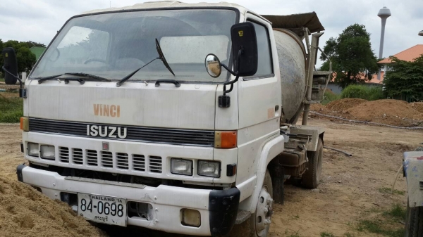 ขายด่วนรถโม้ปูนโม้ตรง2.5คิวโม้ตรงเครือง175แรงม้ามีทะเบียน ขายด่วนรถโม้ปูนโม้ตรง2.5คิวโม้ตรงเครือง175แรงม้ามีทะเบียน