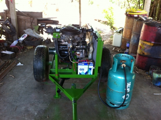ขายเครื่องสูบน้ำใช้แก๊ส LPG 100\%ราคา 32000