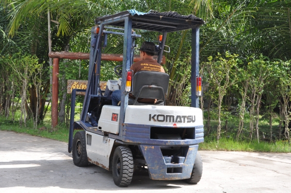 ขายFORKLIFT KOMATSU FG10 (1ตัน)สวยเดิมจากญี่ปุ่น ยังไม่เคยใช้ในไทย 95,000เท่านั้น!!