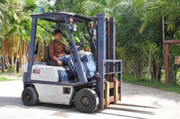 ขายFORKLIFT KOMATSU FG10 (1ตัน)สวยเดิมจากญี่ปุ่น ยังไม่เคยใช้ในไทย 95,000เท่านั้น!!