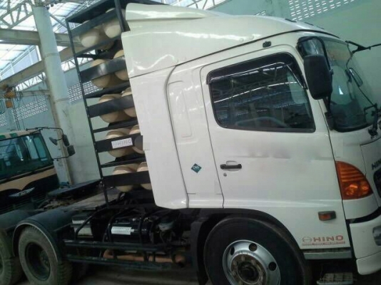 รถฮีโน่  10 ล้อ หัวลาก  260 แรงม้า. ปี 53  ( ขายแม่ , ลูก )  สนใจติดต่อ 081 - 6079515
