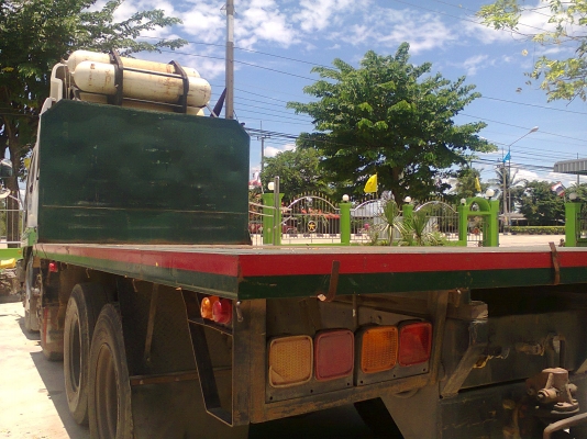 กระบะพื้นเรียบ 10 ล้อ